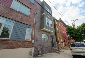 937 N 6th St, Philadelphia, PA 19123