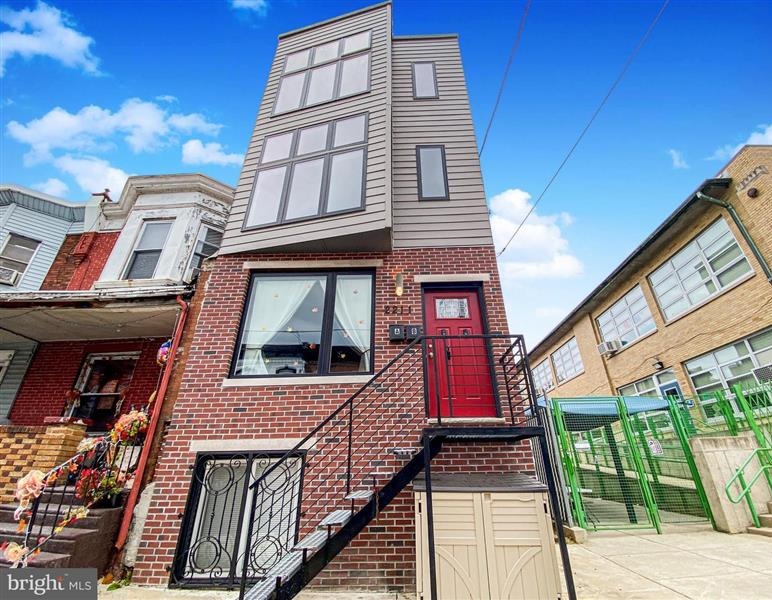 2011 Moore st #1 Philadelphia PA 19145