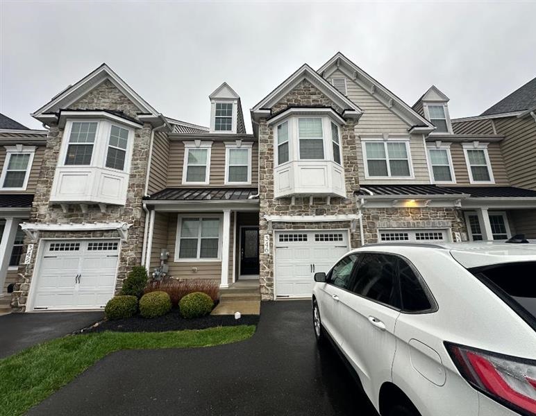 346 W Boulder Dr, Chalfont, PA 18914